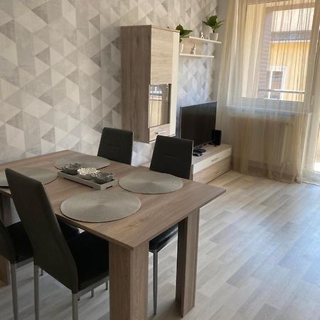 Simonffy Central Apartment Debrecen Eksteriør bilde